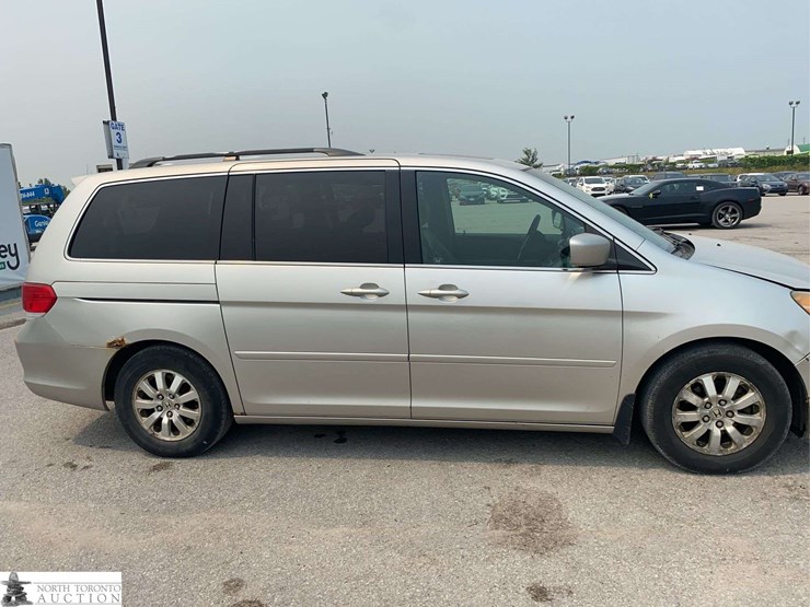 2008-honda-odyssey-image-4