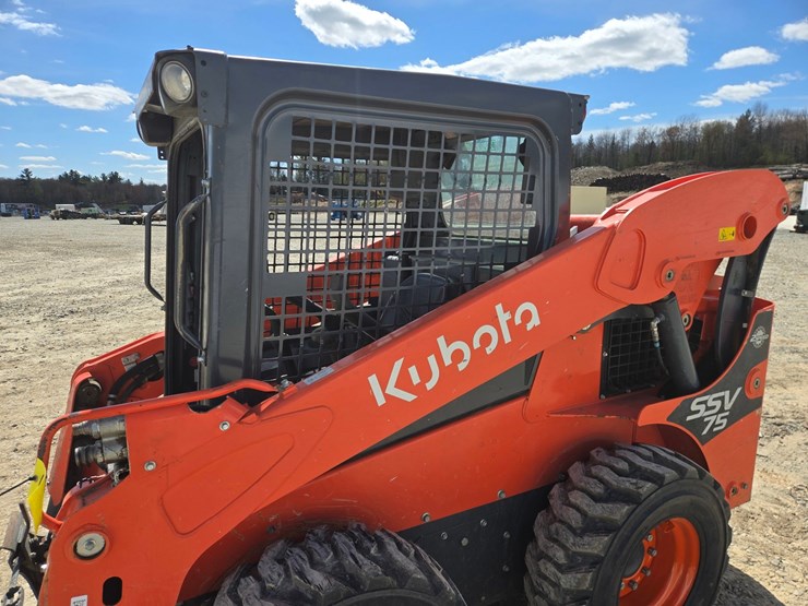 kubota-ssv75-image-16