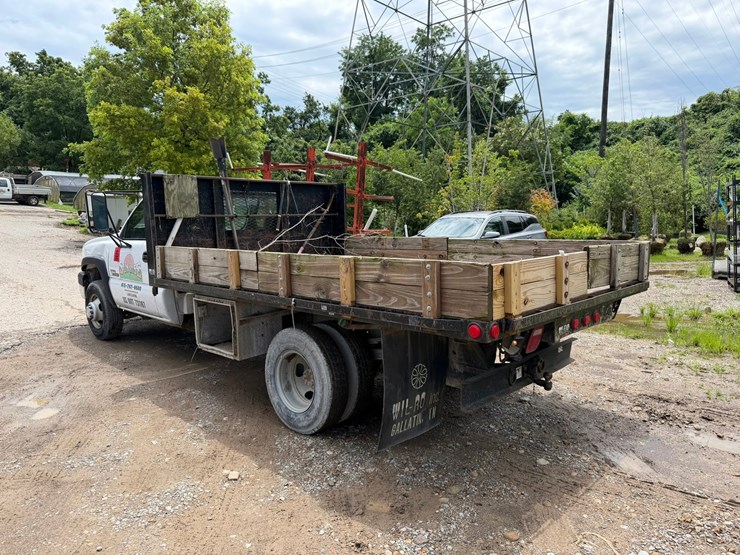 2007-chevrolet-3500-image-3