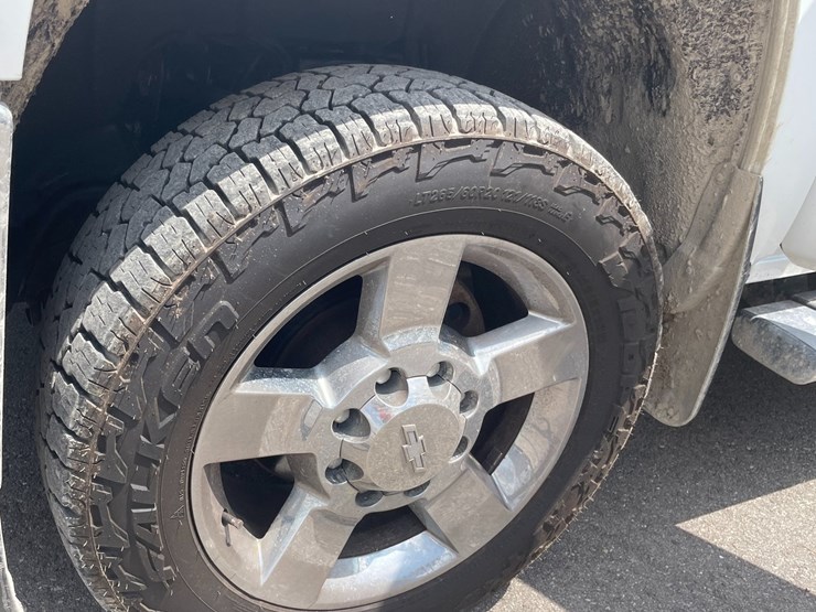 2019-chevrolet-2500-image-11