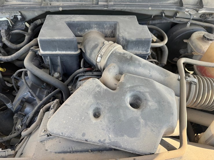 2011-ford-f350-image-16