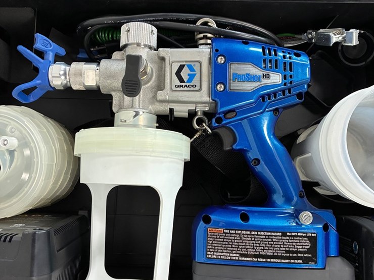 #9922-•-graco-paint-sprayer-image-2