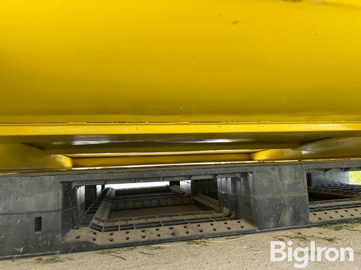 john-deere-new-gen-series-canopy-top-image-15