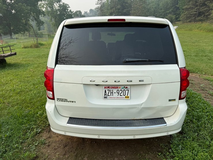 2013-dodge-caravan-image-4