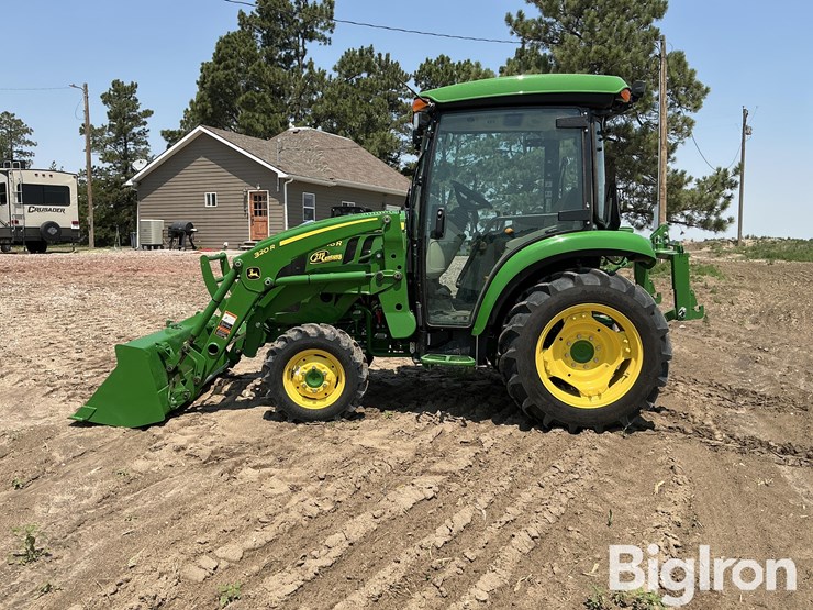 2024-john-deere-3046r-image-8