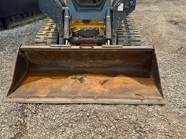 2023-deere-331g-image-9