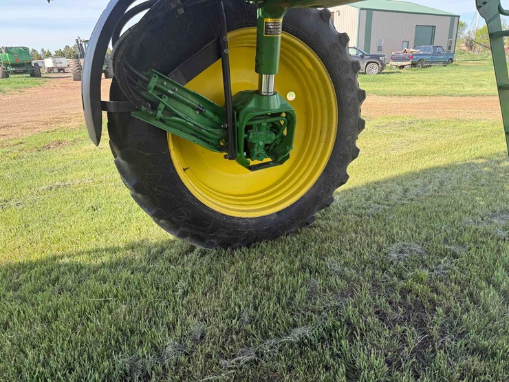 2011-john-deere-4830-image-18