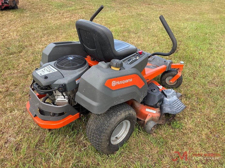 husqvarna-z254-zero-turn-mower-image-2