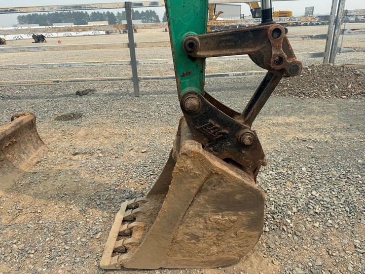 jcb-85z-1-image-11