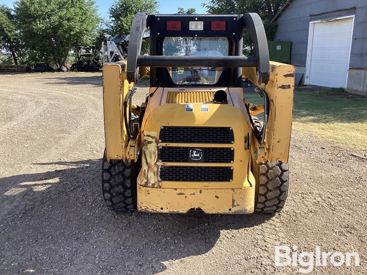 2003-john-deere-250-image-6