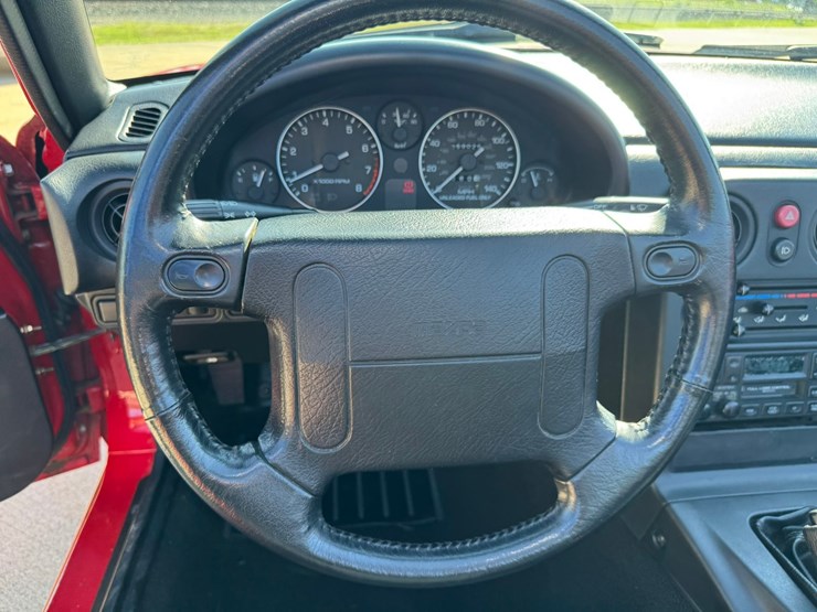 #1872-•-1990-mazda-miata-convertible-image-24