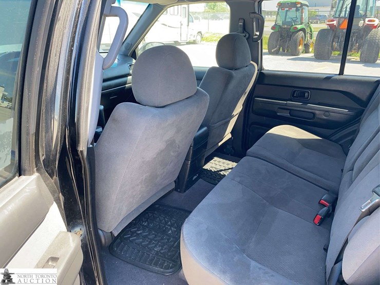 2004-nissan-pathfinder-image-15