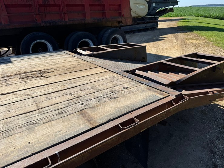 #1888-•-2004-friesen-welding-load-warrior-7-ton-gooseneck-trailer-image-19