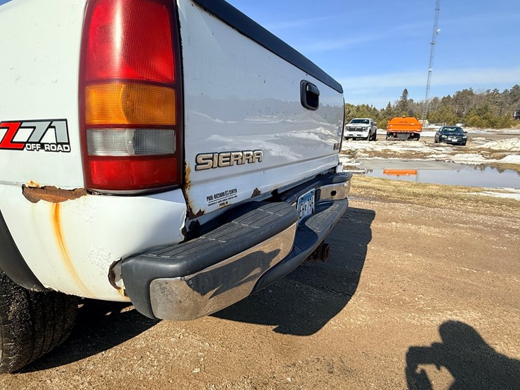 2002-gmc-1500-image-17
