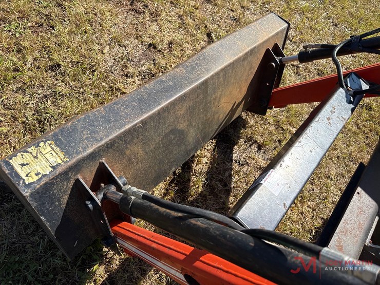 kubota-b8200-image-8