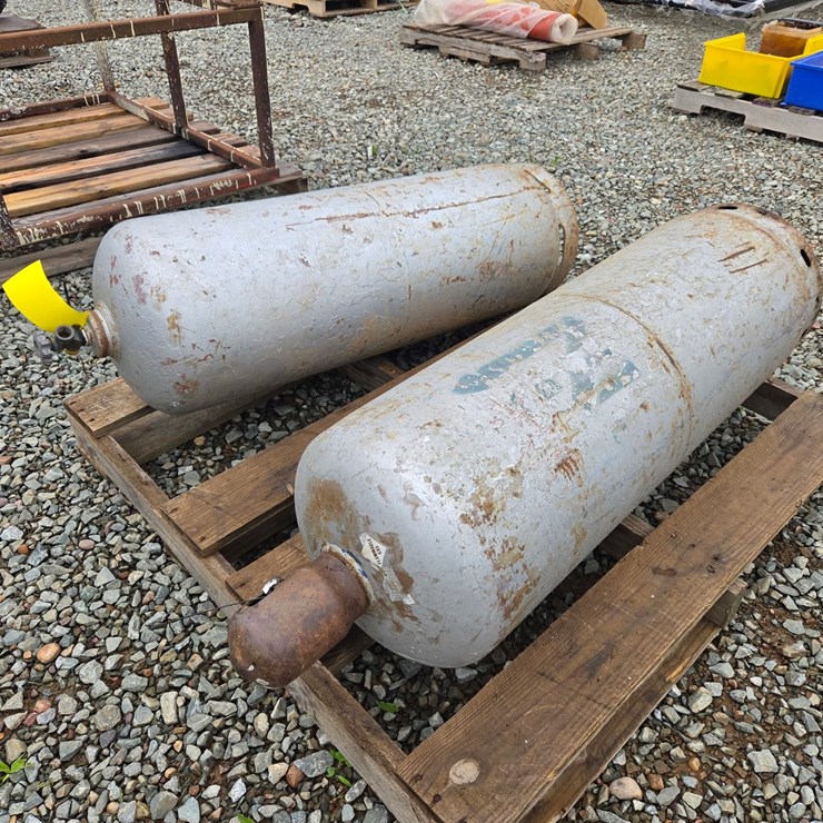 #6102 • (2) Propane Tanks
