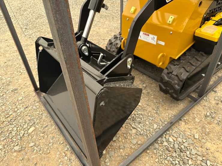 #5160-•-2026-agt-mx-crt23-mini-skid-steer-image-11