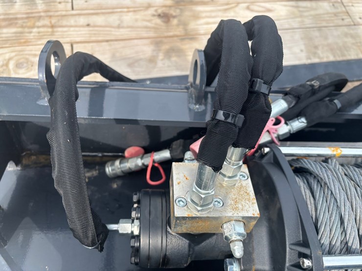 #2256-•-land-honor-hydraulic-logging-winch-attachment-image-11