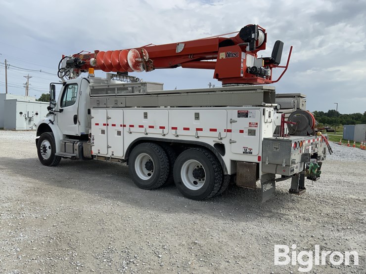 2014-freightliner-m2-106-image-7