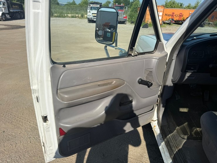 1996-ford-f250-image-38