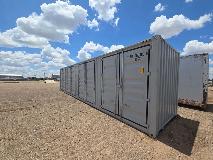 40'-shipping-container-image-5