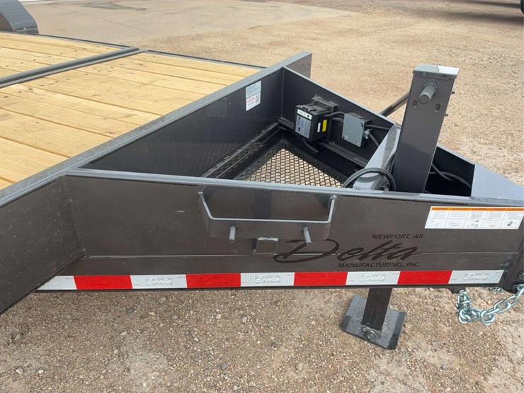 2026-delta-manufacturing,-inc.-flatbed-trailer-image-13