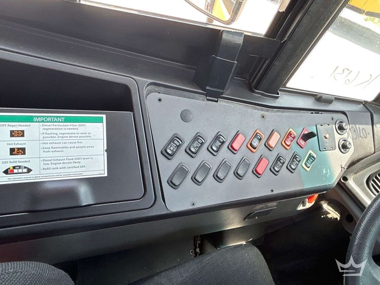 2016-freightliner-b2-image-28
