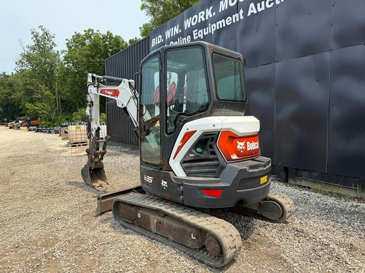 2023-bobcat-e35i-image-2