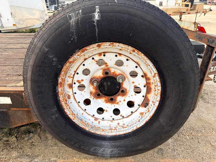 #1535-•-2002-rugged-trail-20'-trailer-image-16