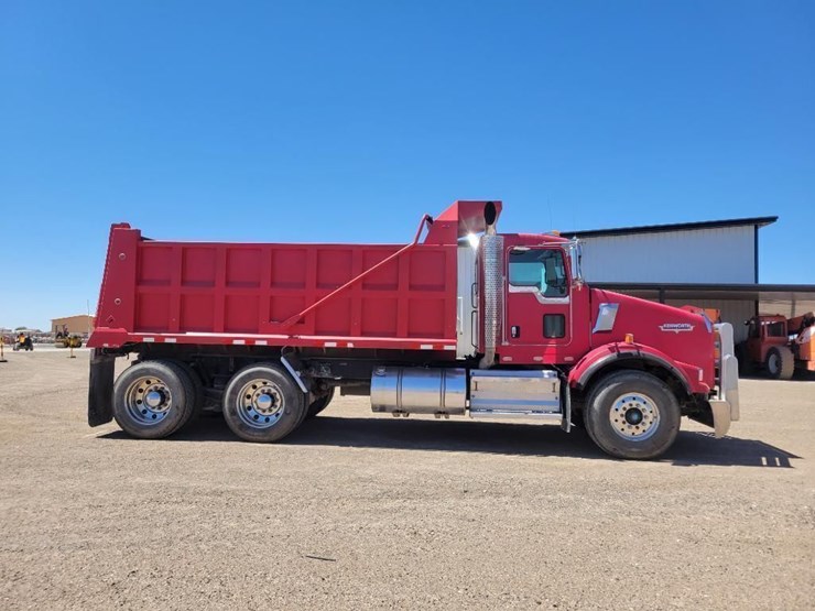 2010-kenworth-t800-image-6