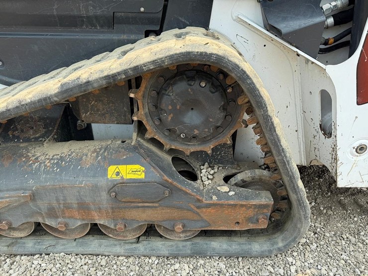 2021-bobcat-t66-image-19