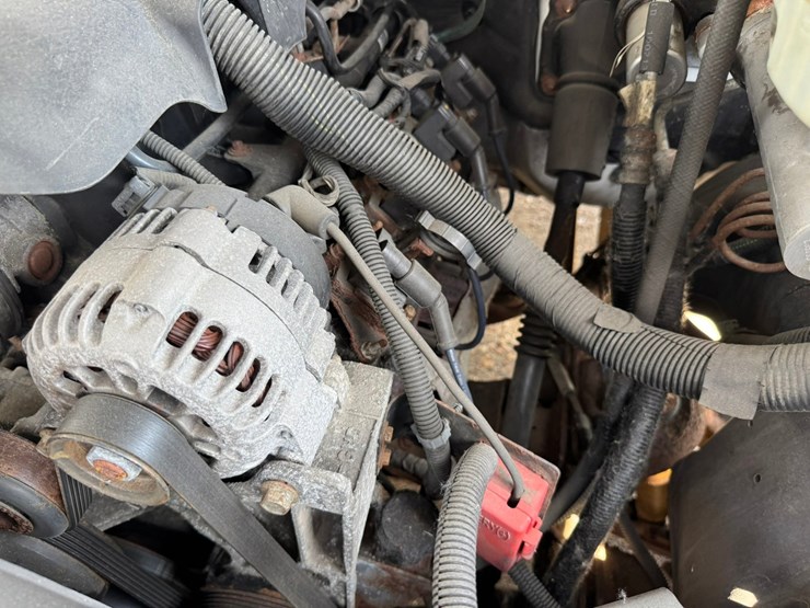 2005-chevrolet-3500hd-image-38