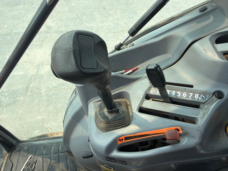 2021-kubota-l6060-image-26