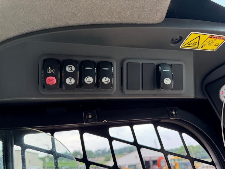 2008-caterpillar-246c-image-23