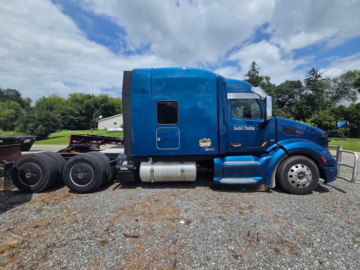 2019-peterbilt-579-image-6
