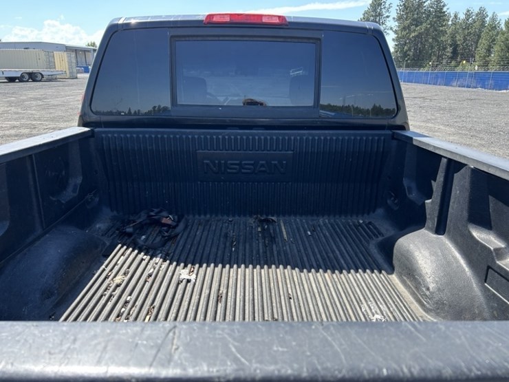 2012-nissan-titan-image-29