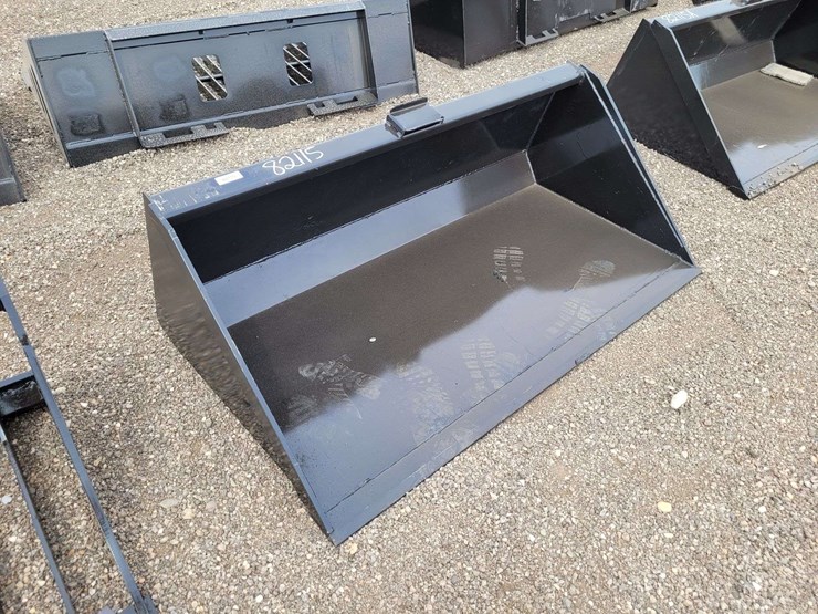 66-in.-bucket-with-single-blade-image-3