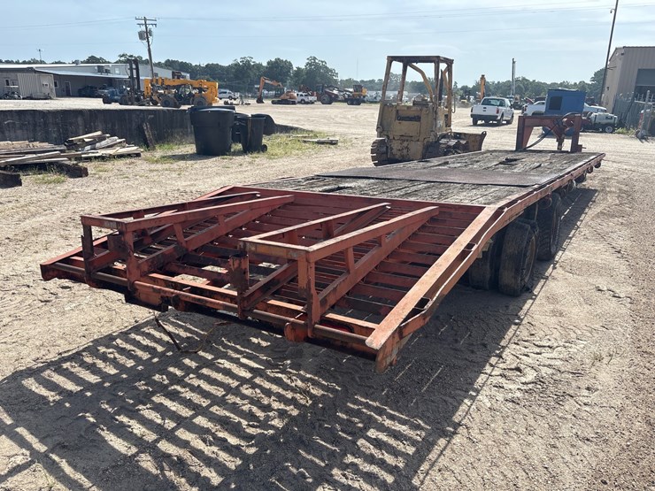 #39186-•-32ft-gooseneck-trailer-|-for-parts/repair-|-no-title-image-3
