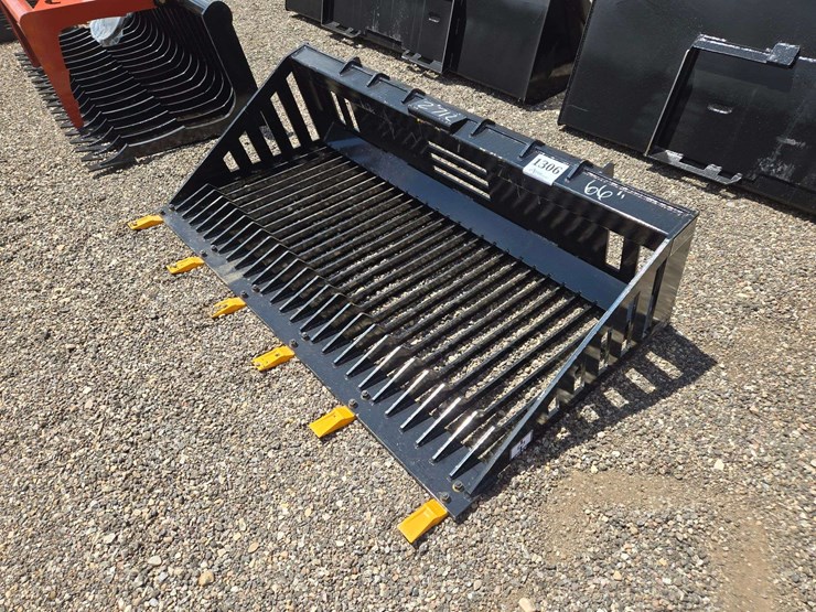 giyi-skid-steer-(66")-rock-bucket-image-1