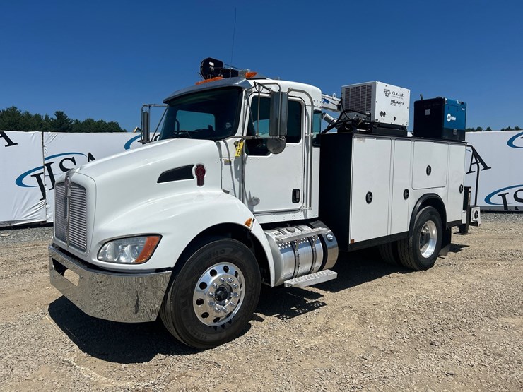 2018-kenworth-t270-image-1