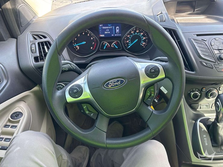 2013-ford-escape-image-13