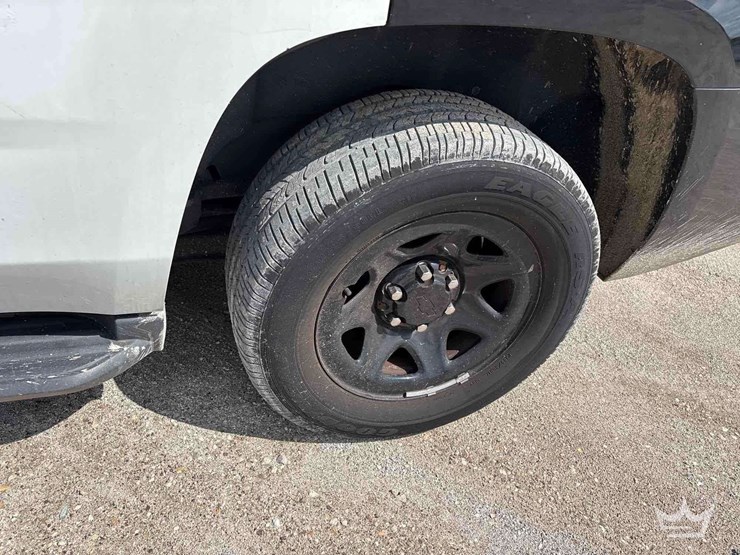 2018-chevrolet-tahoe-image-25