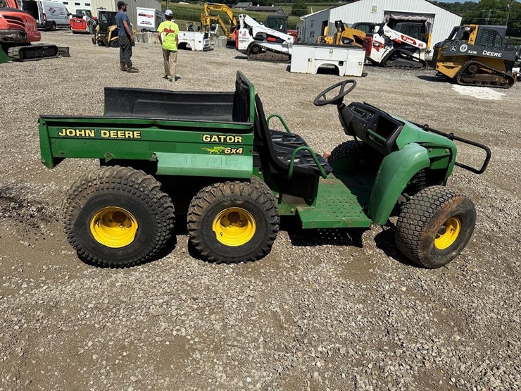 john-deere-gator-image-5