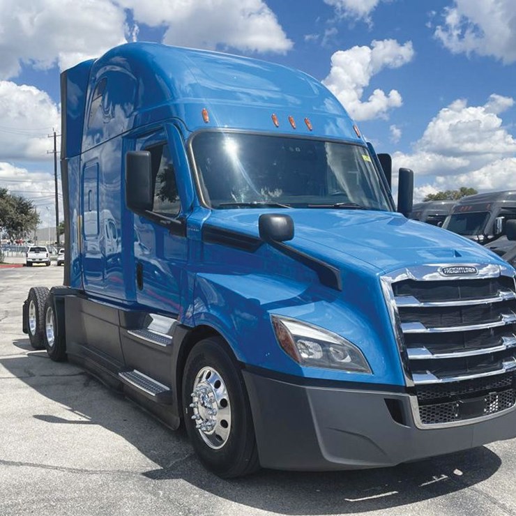 2022 FREIGHTLINER CASCADIA 126