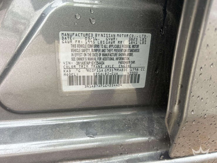 2016-nissan-sentra-sedan-image-5