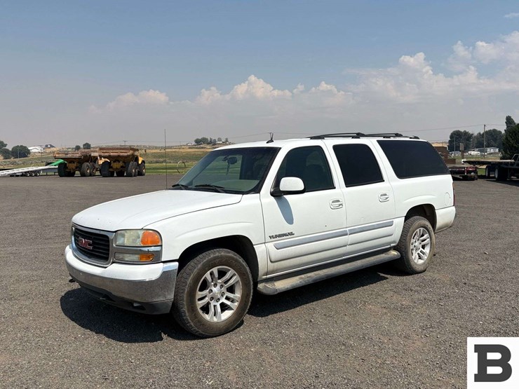 2005-gmc-yukon-xl-image-1