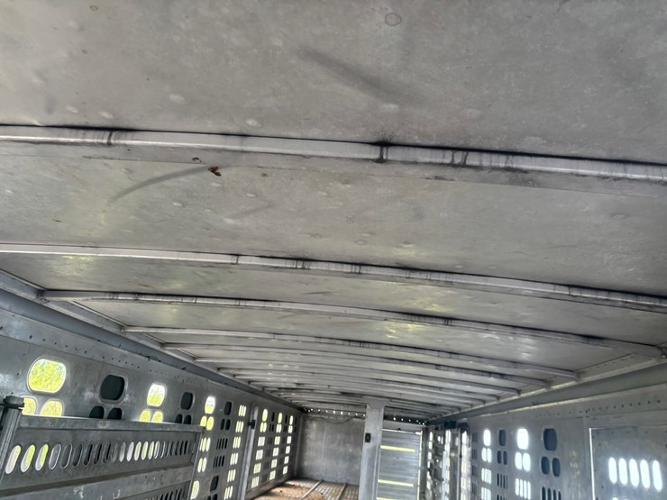 #2150-•-2017-barrett-53'-cattle-semi-trailer-image-48