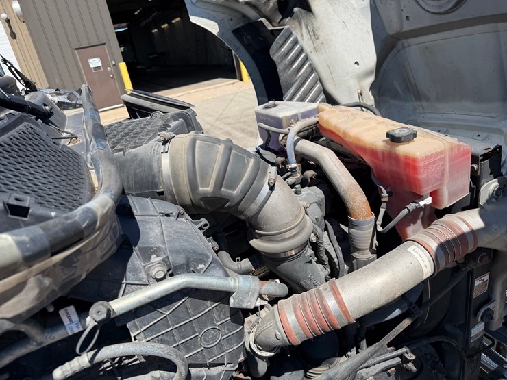 2018-kenworth-t680-image-44