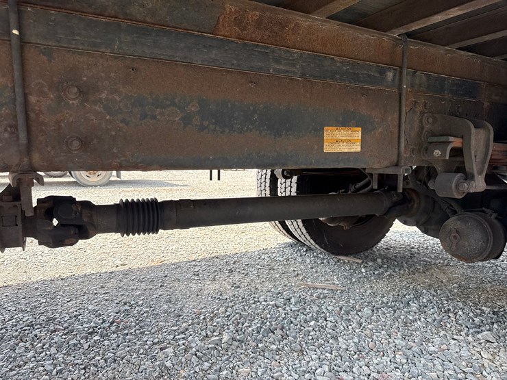 2018-hino-268-image-28