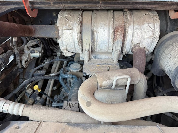 2014-kubota-svl75-2-image-16